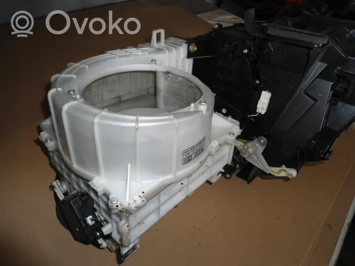 Infiniti G35 Salono oro mazgo plastikinis korpusas 