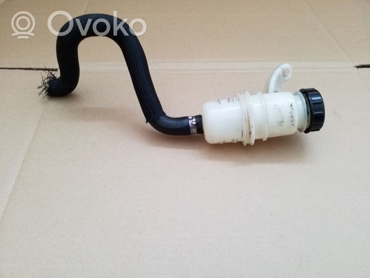 Citroen C5 Brake fluid reservoir 