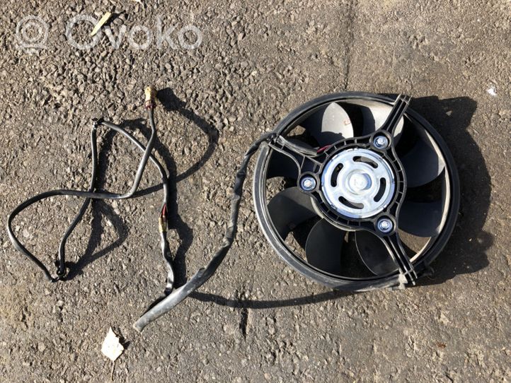 Audi A8 S8 D2 4D Ventiliatora propellers 813971956