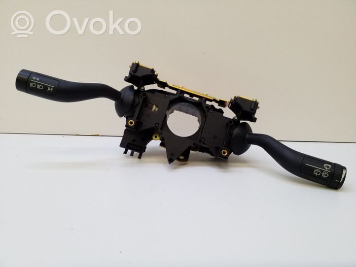 Volkswagen Touareg I Leva/interruttore dell’indicatore di direzione e tergicristallo 7L6953503