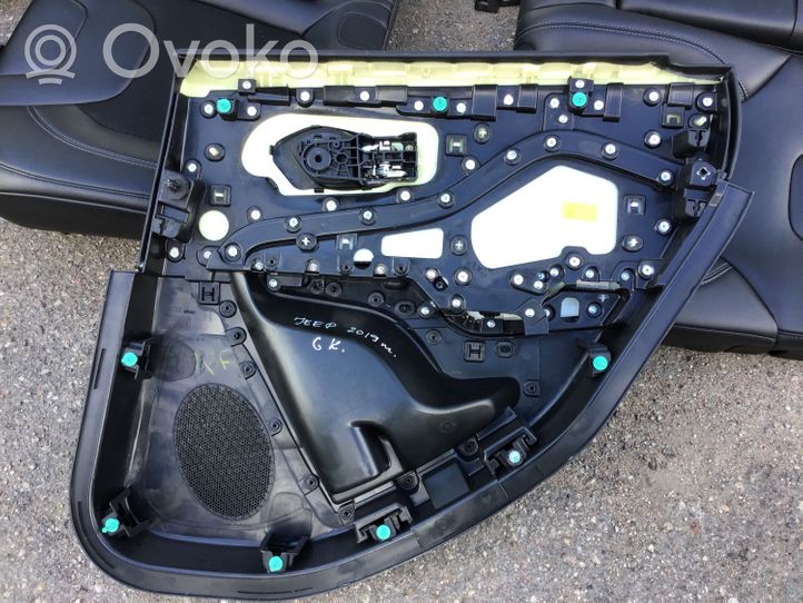 Jeep Cherokee Fotele / Kanapa / Boczki / Komplet OEM