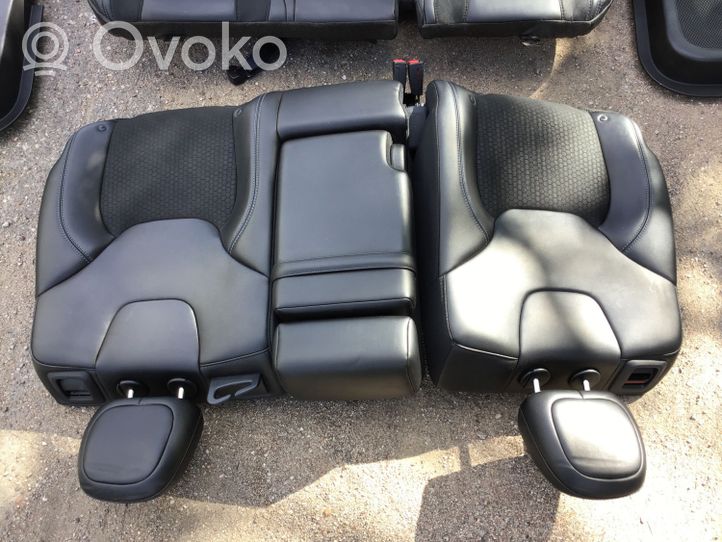 Jeep Cherokee Fotele / Kanapa / Boczki / Komplet OEM