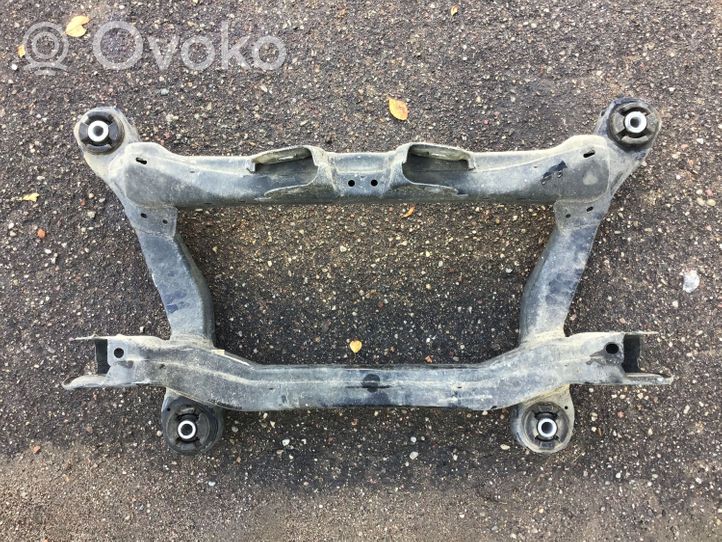 Jeep Cherokee Galinis traversas OEM