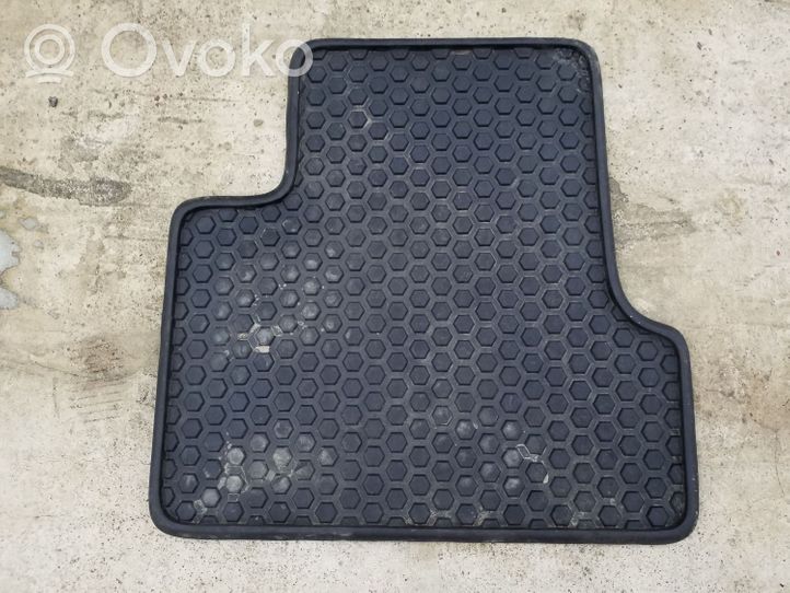 Jeep Cherokee Tapis de sol arrière OEM