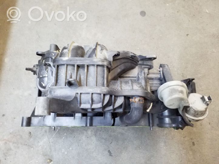 Volvo V50 Collecteur d'admission M738A