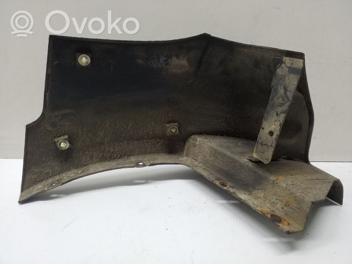 Mitsubishi Pajero Panel wykończeniowy błotnika MR438734