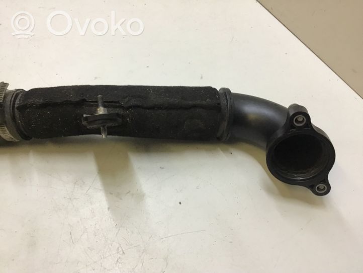 Audi A6 S6 C7 4G Tube d'admission de tuyau de refroidisseur intermédiaire 04L145828B