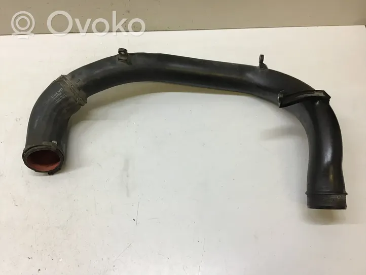 Volvo V60 Tube d'admission de tuyau de refroidisseur intermédiaire 31261350