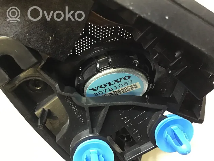 Volvo V60 Głośnik wysokotonowy drzwi przednich 8635795
