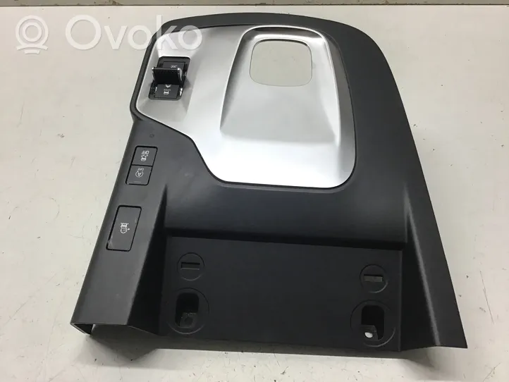 Jaguar E-Pace Rivestimento in plastica cornice della leva del cambio J9C3045K08B