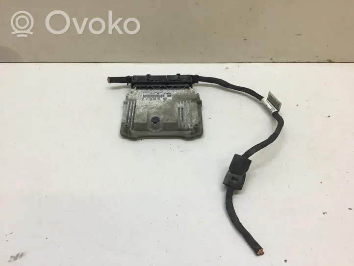 Volkswagen PASSAT B6 Sterownik / Moduł ECU 03G906021LR