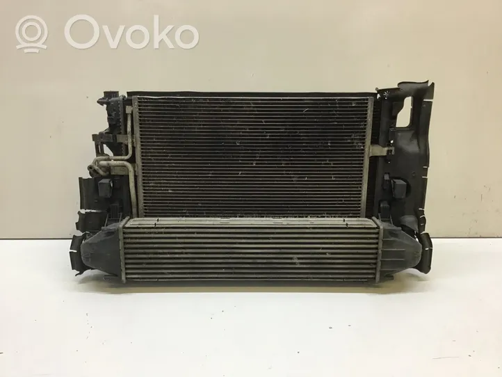 Volvo XC60 Set del radiatore P31338823