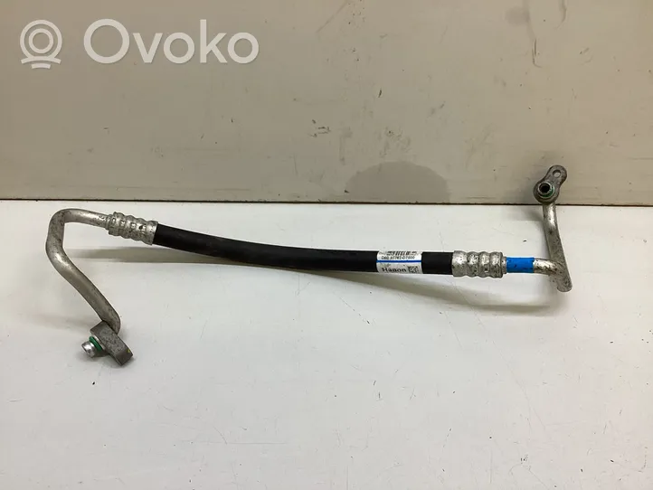 KIA Sportage Air conditioning (A/C) pipe/hose 97762D7600