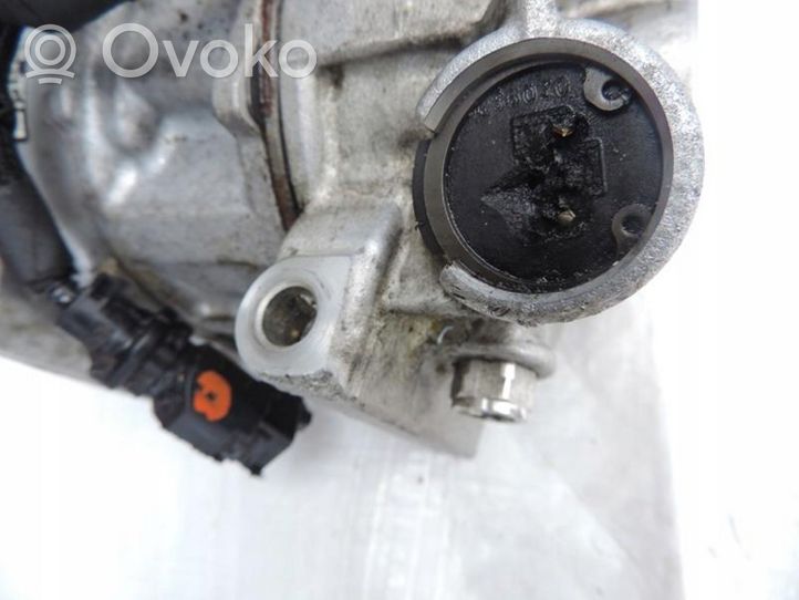 Opel Crossland X Ilmastointilaitteen kompressorin pumppu (A/C) 9834730080