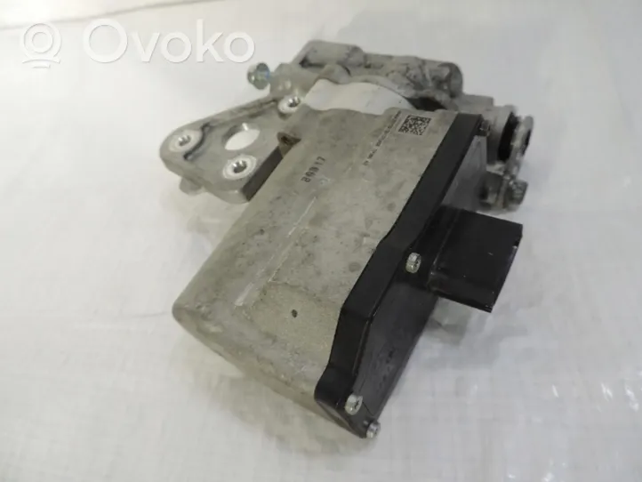 Ford Kuga III Oil pump LX687P086AB