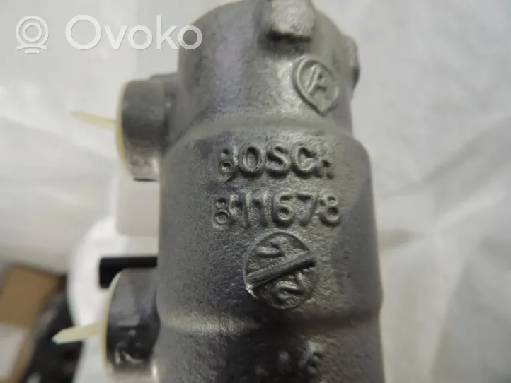 Opel Insignia B Główny cylinder hamulca 84118583