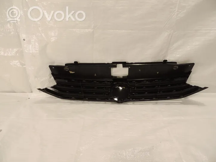 Volkswagen PASSAT B8 Grille calandre supérieure de pare-chocs avant 3G0853651