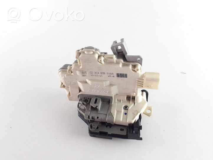 Volkswagen PASSAT B7 Rear door lock 3C4839016A