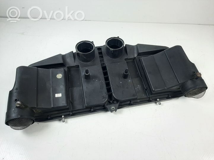 Audi RS6 C5 Boîtier de filtre à air 077133835K