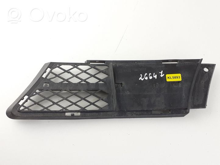 BMW 3 E90 E91 Grille inférieure de pare-chocs avant 7134082