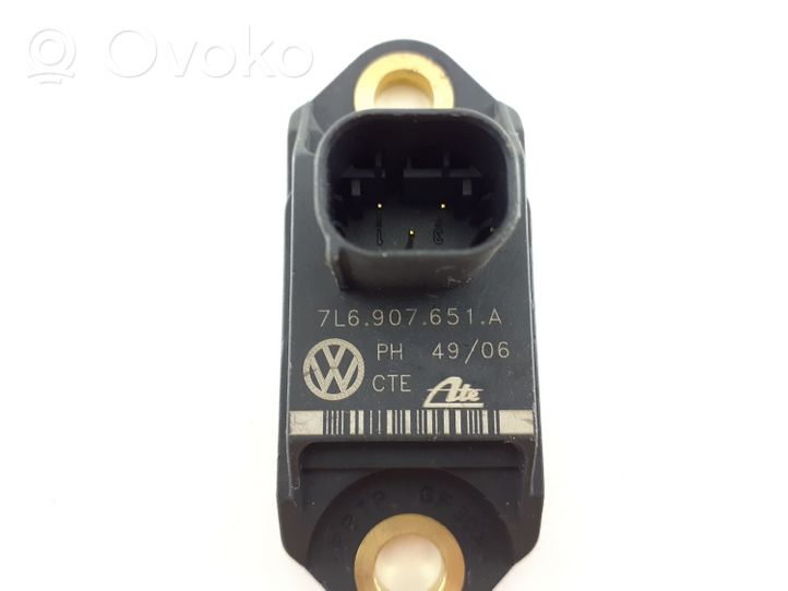 Volkswagen Touareg I Yaw turn rate sensor 7L6907651A