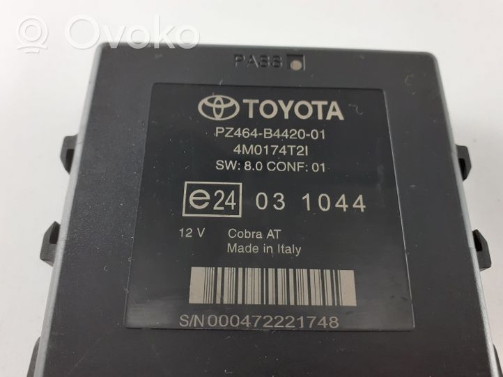 Toyota Verso Unité de commande, module PDC aide au stationnement PZ464B442001