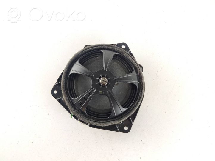 Lexus RX 330 - 350 - 400H Takaoven kaiutin 861600W570