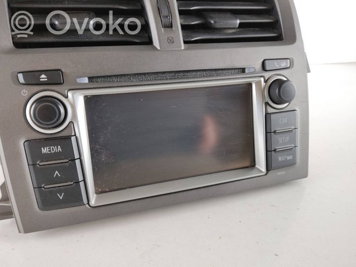 Toyota Verso-S Radio/CD/DVD/GPS-pääyksikkö 8614052012