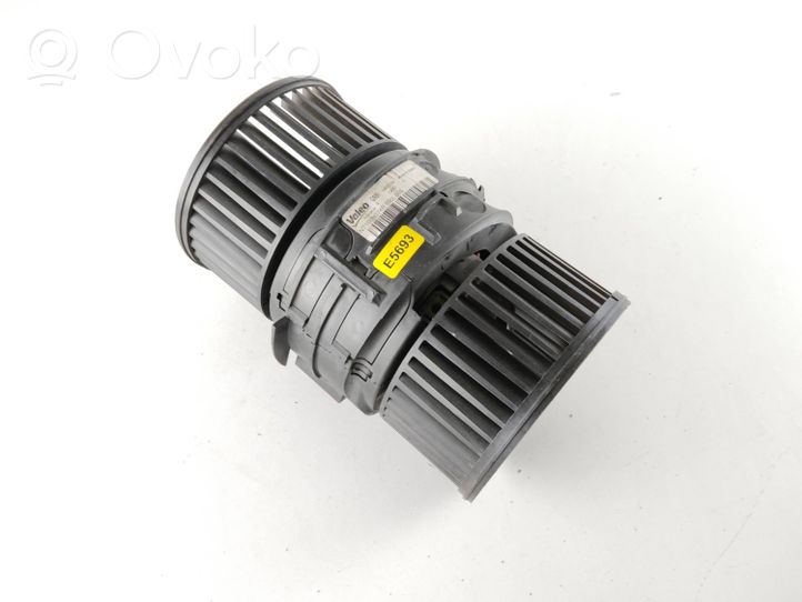 Renault Megane III Ventola riscaldamento/ventilatore abitacolo NT1009074B