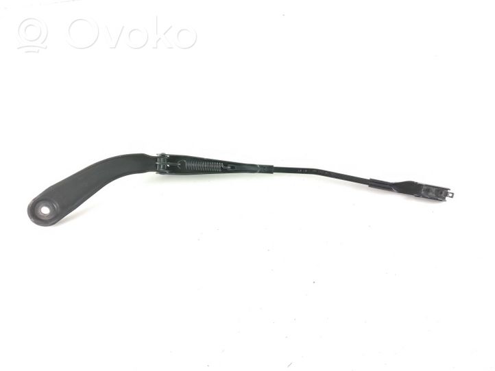 BMW 4 F32 F33 Priekinio stiklo valytuvų kojelė 7297553