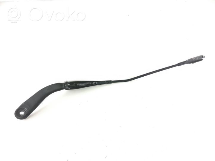 BMW 4 F32 F33 Priekinio stiklo valytuvų kojelė 7260474