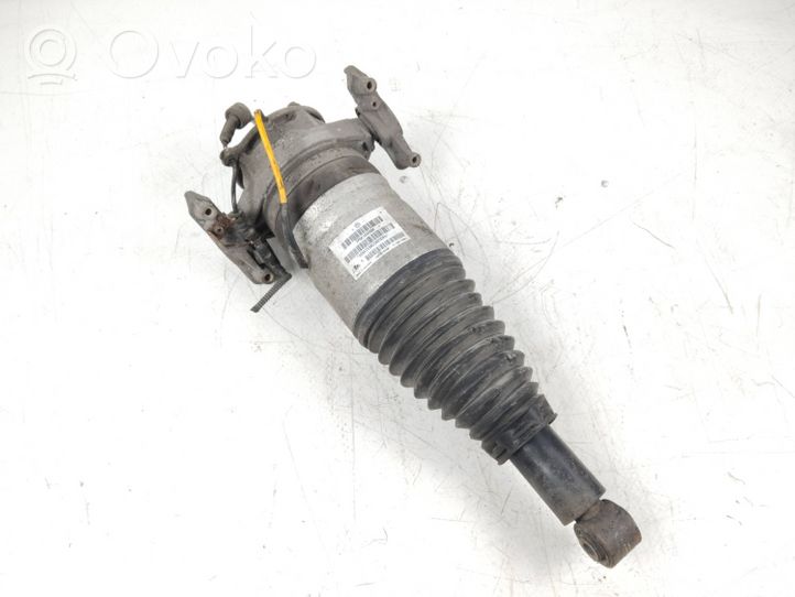 Volkswagen Touareg II Amortisseur de suspension pneumatique 7P6616020M