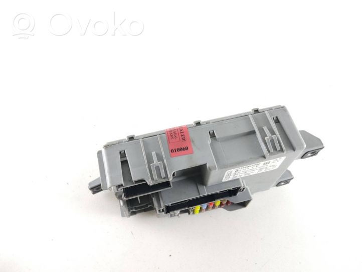 Peugeot Bipper Module de fusibles 01368892080