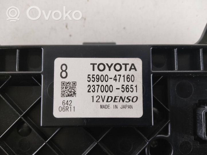 Toyota Prius+ (ZVW40) Oro kondicionieriaus/ klimato/ pečiuko valdymo blokas (salone) 5590047160