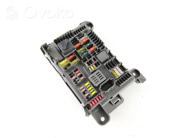 BMW X5 E70 Module de fusibles 6931687