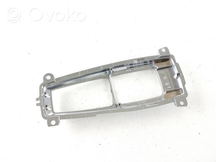 BMW X5 E70 Rivestimento in plastica cornice della leva del cambio 6975467