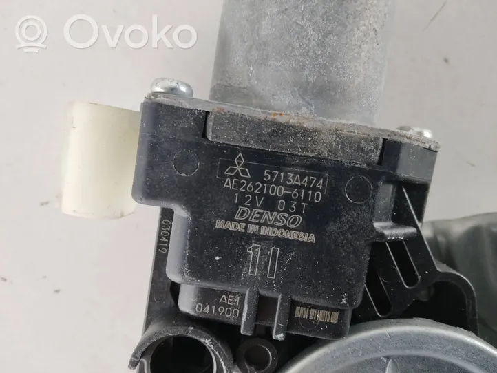 Mitsubishi L200 Elektryczny podnośnik szyby drzwi przednich 5713A474