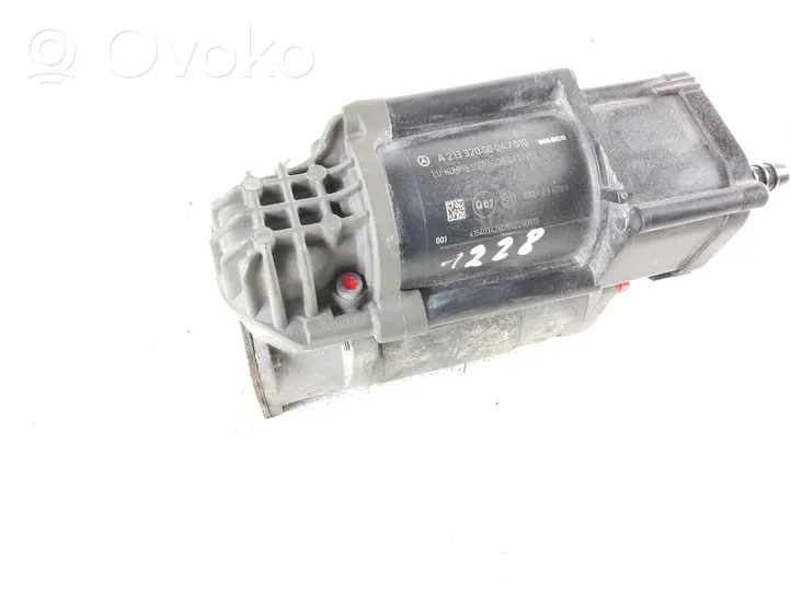 Mercedes-Benz E W213 Ilmajousituksen kompressoripumppu A2133200004