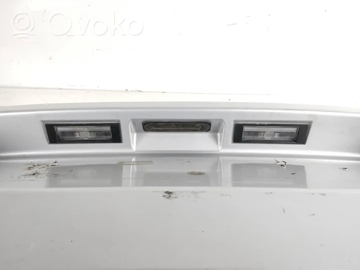 Opel Combo D Tailgate trim 735550696