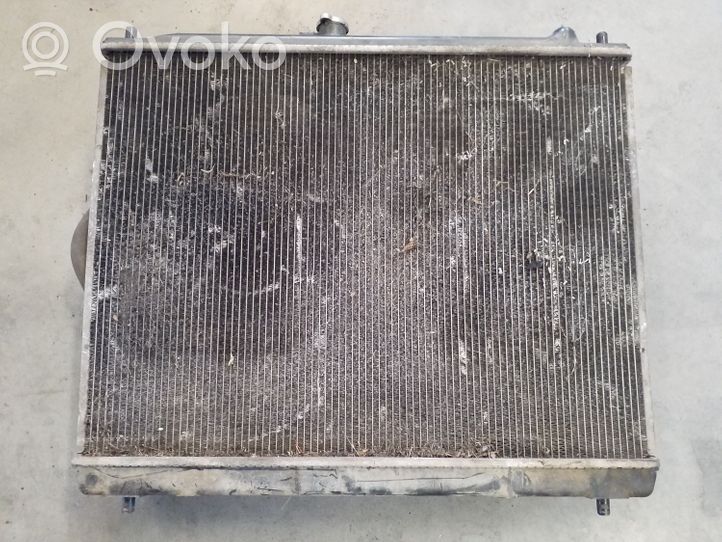 Mitsubishi Pajero Coolant radiator MR404894