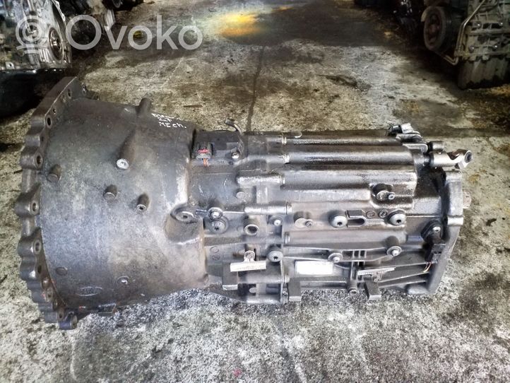 Land Rover Discovery 3 - LR3 Mechaninė 6 pavarų dėžė 1067401082