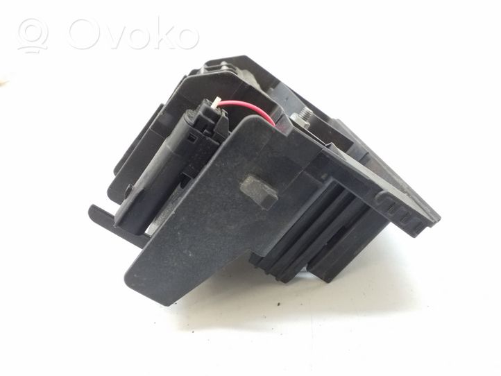 Opel Insignia B Module de fusibles 39116699