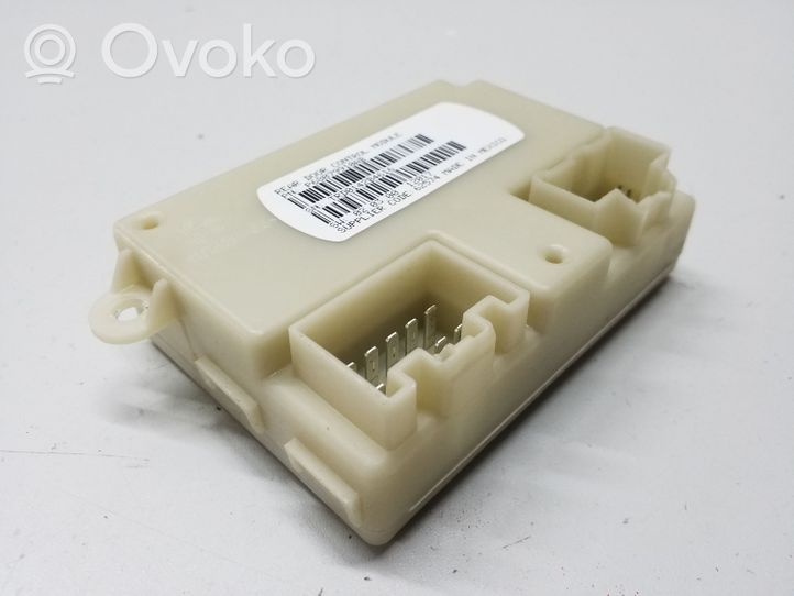 Chrysler Town & Country V Sānu bīdāmo durvju ECU modulis P68079910AB