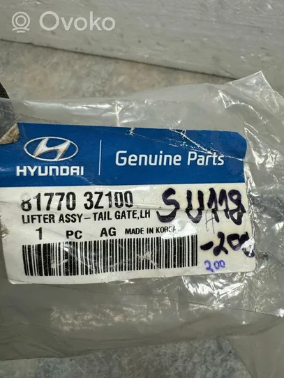 Hyundai i40 Takaluukun tukivarsi 817703Z100