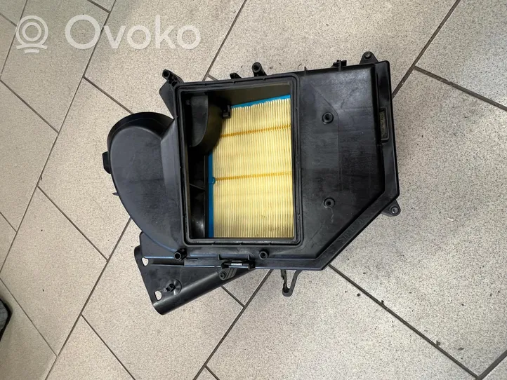 Volvo S70  V70  V70 XC Air filter box 30636830