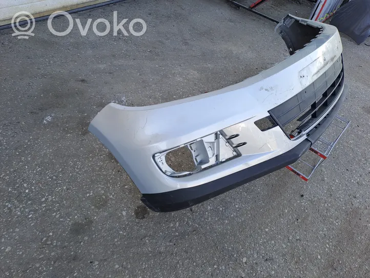 Volkswagen Tiguan Front bumper 5N0807221K