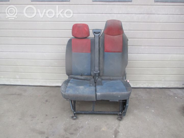 Opel Movano B Fotel przedni podwójny / Kanapa 
