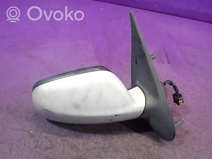 Citroen Xsara Picasso Front door electric wing mirror 