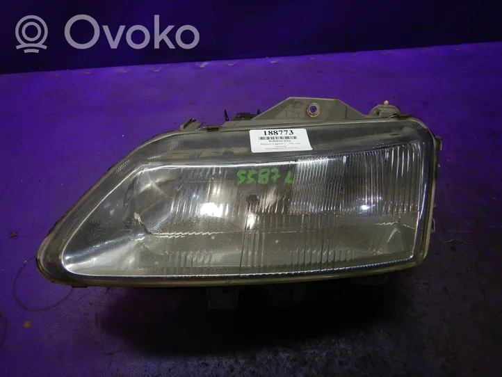 Renault Laguna I Headlight/headlamp 13996500