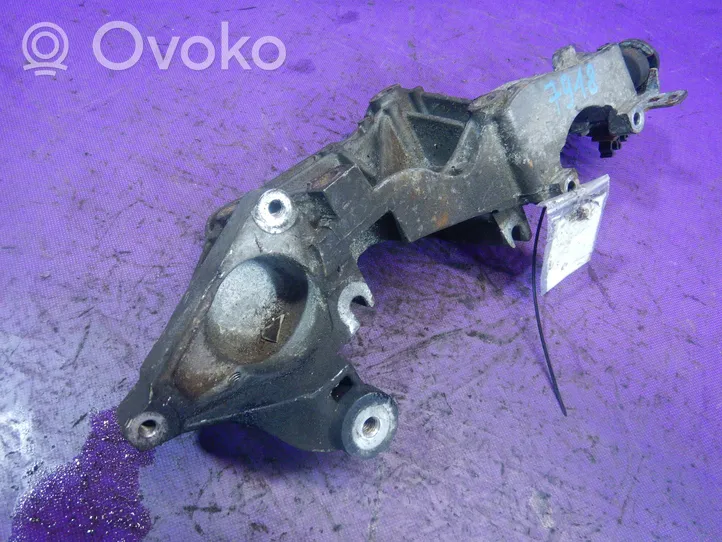 Renault Koleos I Generator/alternator bracket 8200527320